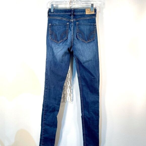 HOLLISTER SUPER SKINNY HIGH RISE JEANS 3L - Picture 6 of 7